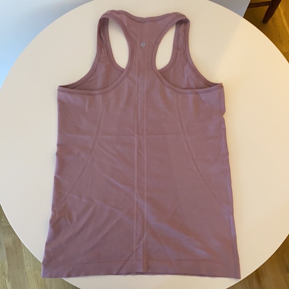 Lululemon Swiftly Tech Racerback Tank Size 8 - Picture 2 of 3